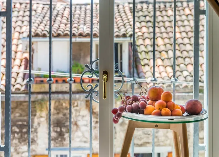 Princ Heritage Split